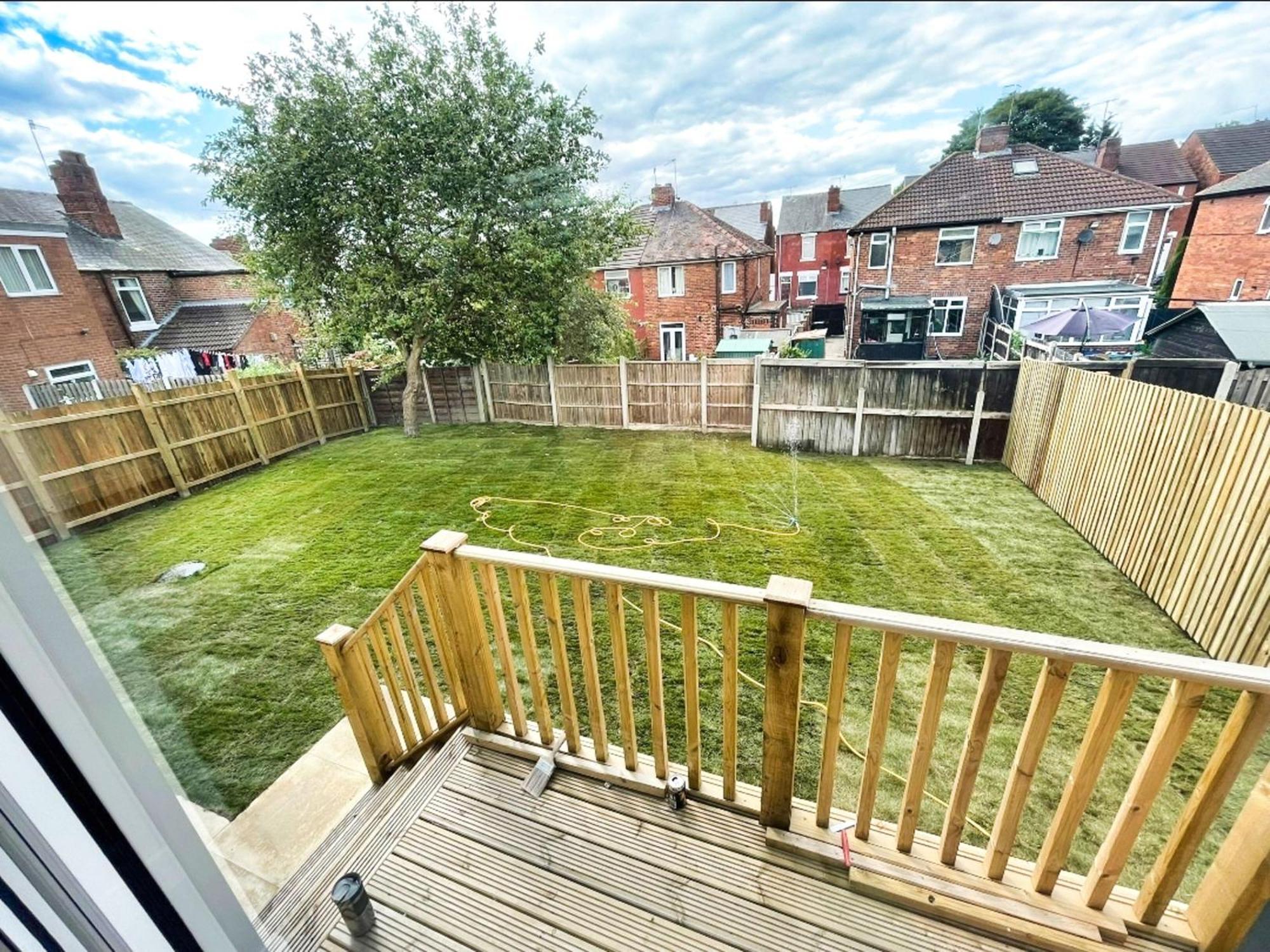 Rotherham - Rawmarsh - Great Customer Feedback - 2 Bed Bungalow - New Build - High End Furnishings - Wheel Chair Accessible - Large Enclosed Garden - Dog Friendly Exterior photo